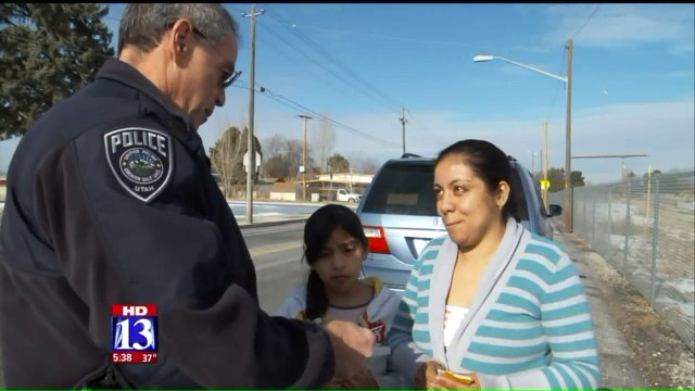 Utah Police Pull Over Drivers, Offer Gifts Instead of Tickets