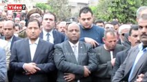 محافظ الغربية يؤدى صلاة الجنازة على الشهيد المجند محمد إبراهيم بمركز قطور