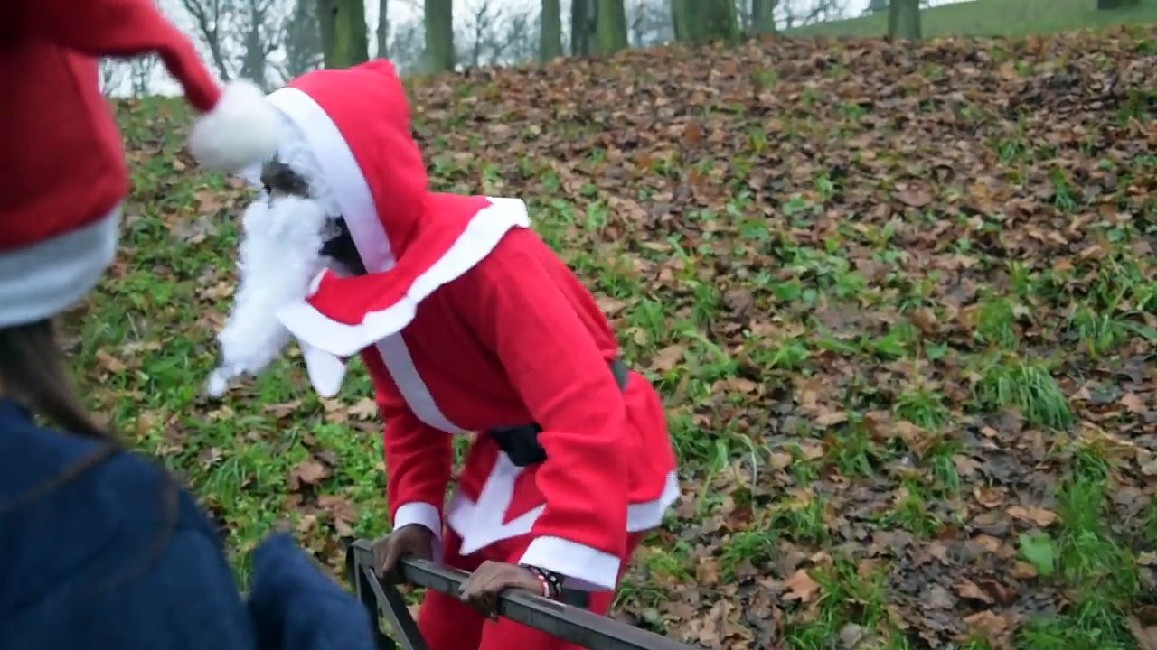LE PÈRE NOËL EST FOU _ JUNIOR TV