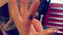 24 Tiny, Beautiful Micro Tattoos-54bFFeqm_JI