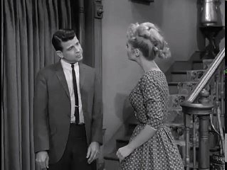Petticoat Junction - S 1, E 06 (1963) - Please Buy My Violets