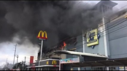 필리핀 남부도시 쇼핑몰 화재..."37명 사망한 듯" / YTN