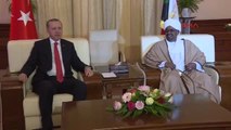 Cumhurbaşkanı Erdoğan Sudan Cumhurbaşkanı ile Görüştü