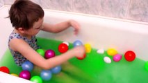 Learn Numbers 1-10 for toddlers in Bath ! Numbers Counting to 10 with Ball Pit Balls-i-4ZgX2b