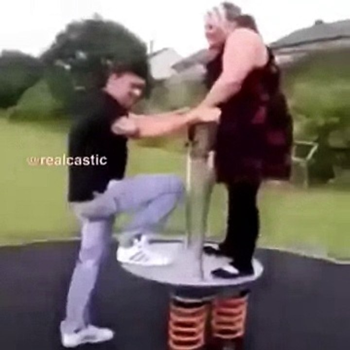 Fat girl shoots boyfriend into space  VINE  Find, Make & Share Gfycat GIFs