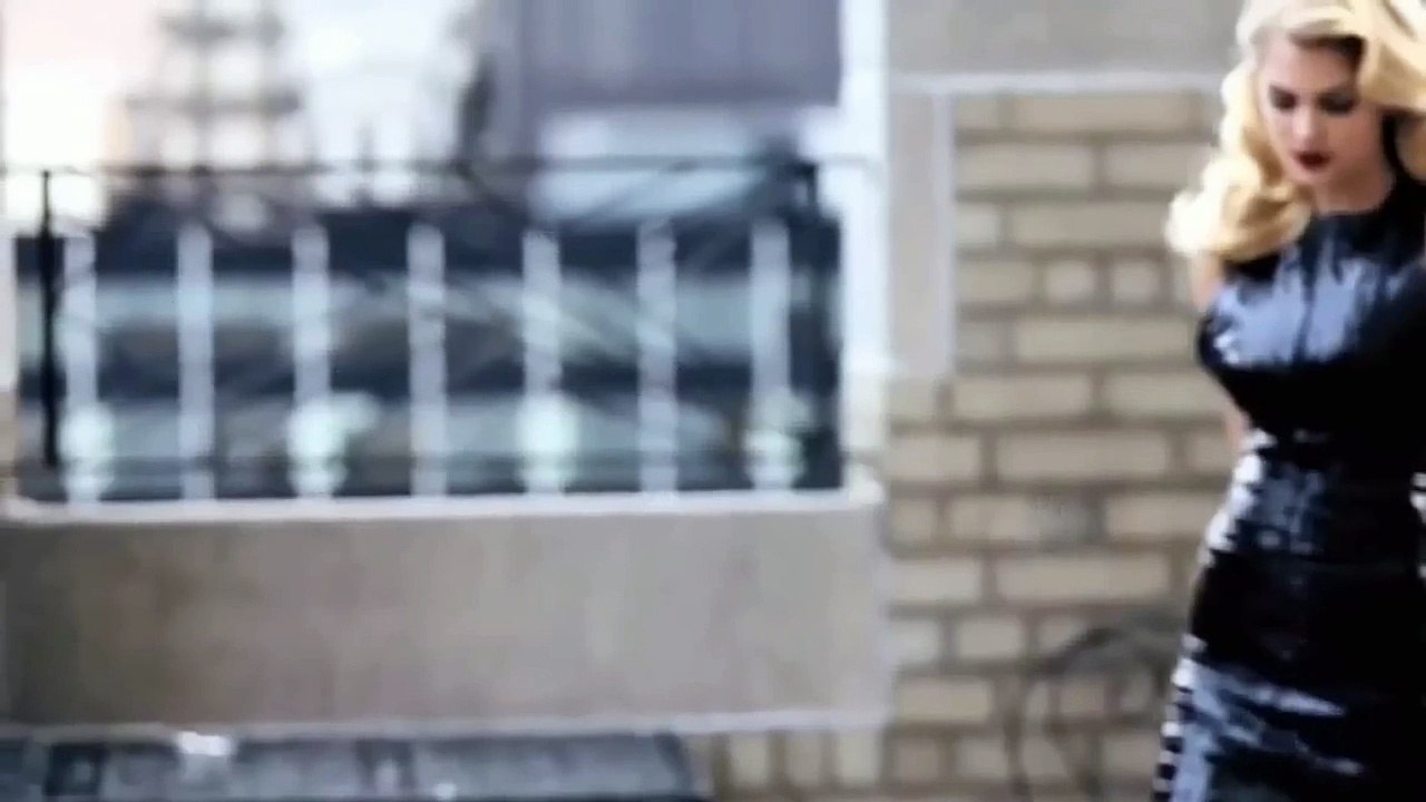 SOCIAL STATION - Sky Will Fall (Skeleton Hands Remix)Official Videoclip Fan HDHQ