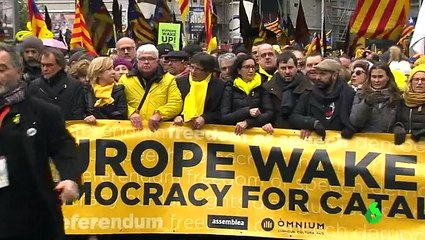 Carles Puigdemont: "El rey tiene la oportunidad de empezar la rectificación en el mensaje de Navidad"