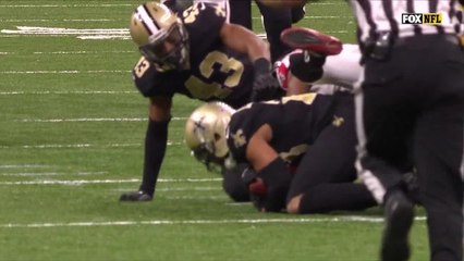Can't-Miss Play: Football sticks to Marshon Lattimore's leg for unreal pick