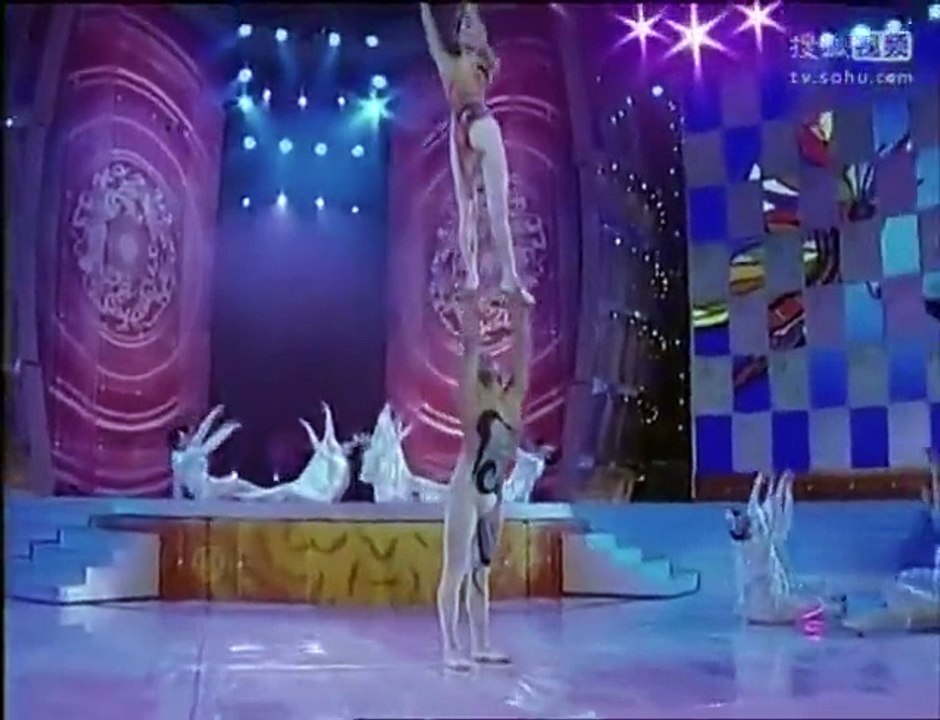 Dance Beautiful Chinese Group Dance