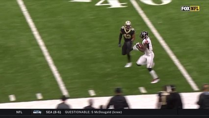 Julio Jones accelerates and picks up 37 yards