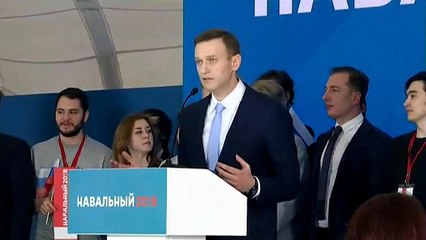 Putin opponent launches presidential bid