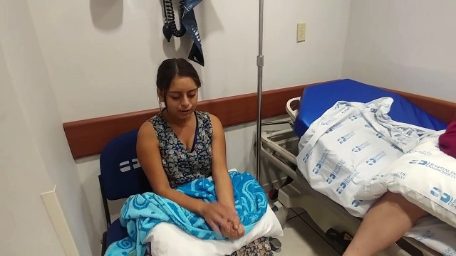 Nayeli y Emely tambien fueron al médico por sus enfermedades. Visita de Paty al Hospital. Parte 2
