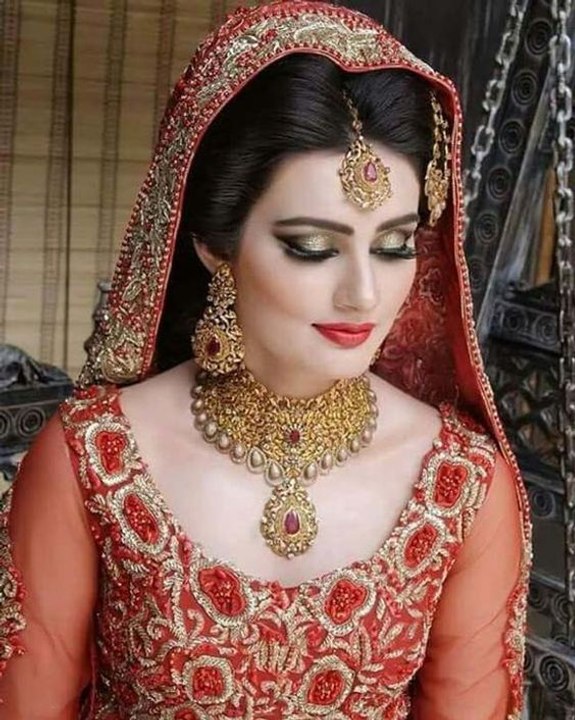 Traditional Bridal Makeup Tutorial