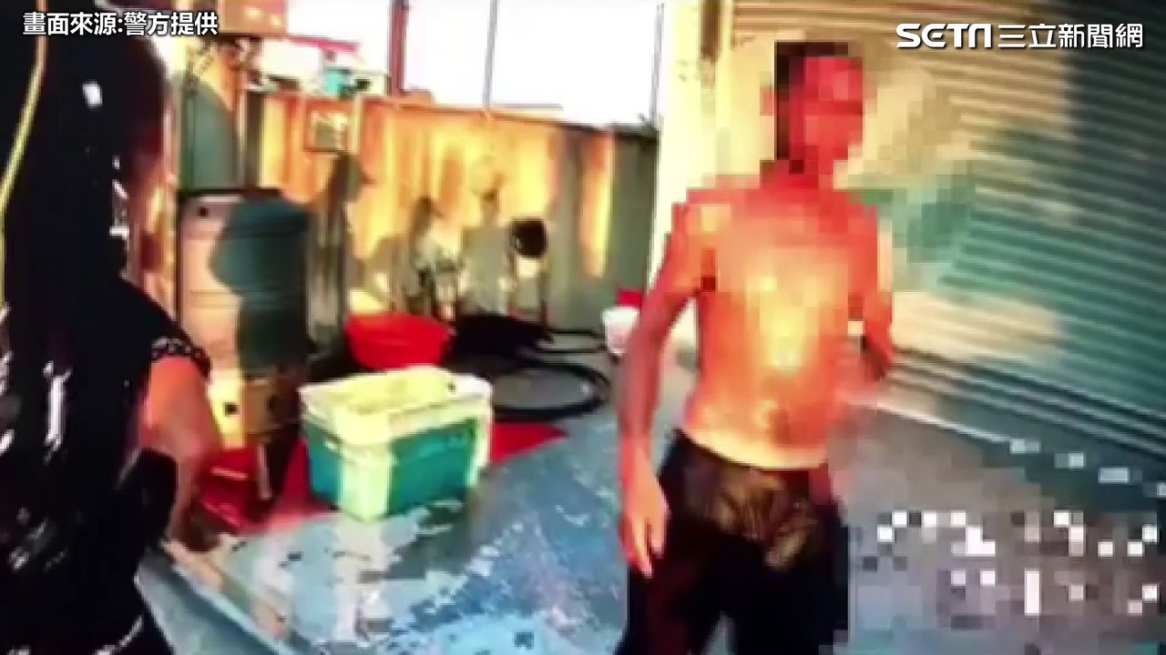 男18℃半裸騎車 「我整年都穿皮衣 習慣了！」
