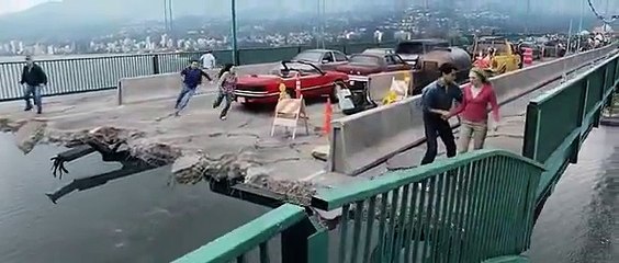 Final_Destination_5_Bridge_Collapse_Scene_(HQ)