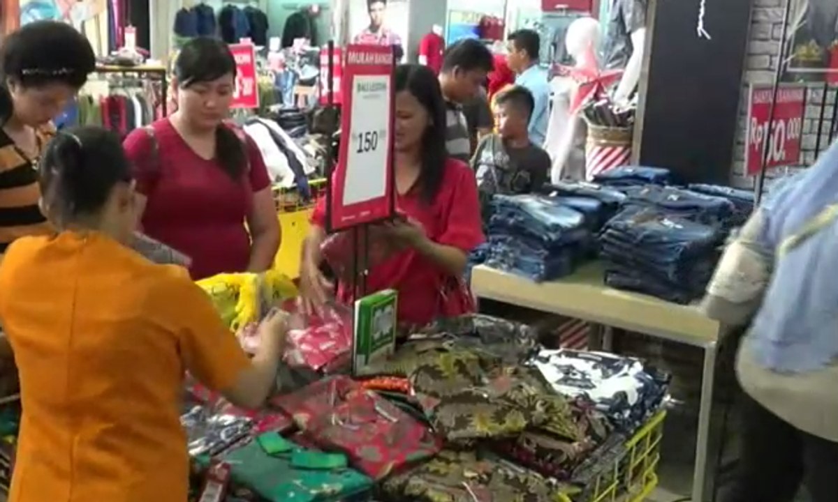 Momen Natal, Perputaran Uang di Mal Bergairah