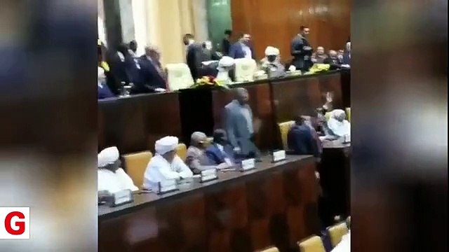 Cumhurbaşkanı Erdoğan Sudan Meclisi nde tekbirlerle karşılandı