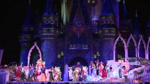 Mickey's Very Merry Christmas Party Meet-Up _ Walt Disney World-lpxdrZwd7XM