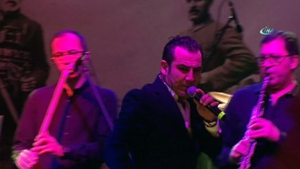 Gaziantepliler, Kurtuluş Gününde Ferhat Göçer ile coştu