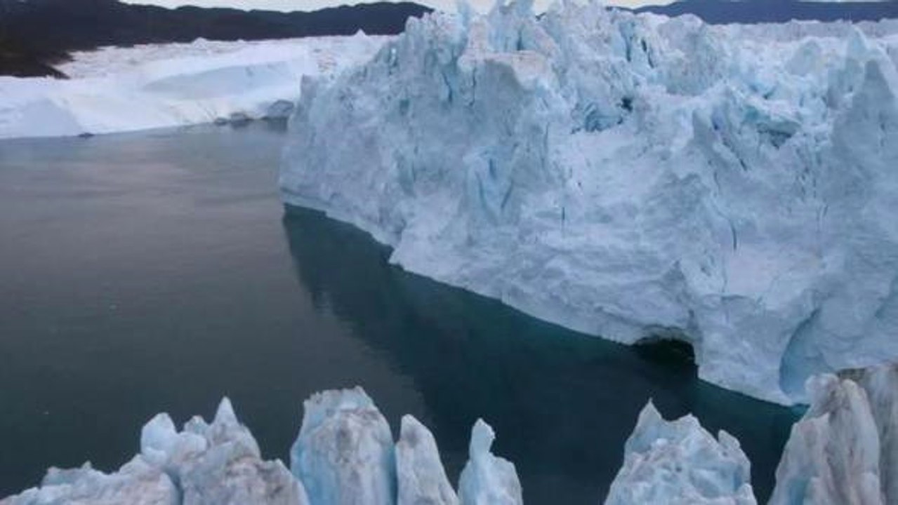 Grönland'da Eriyen Buzullar ABD'nin Gizli Silahlarını Ortaya Çıkardı
