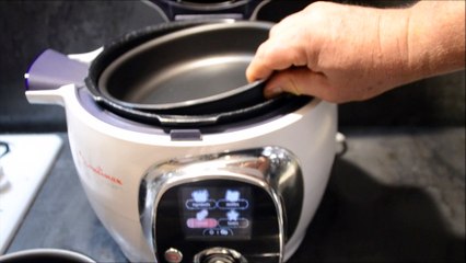 Comment utiliser un moule de 20 cms dans le cookeo ?