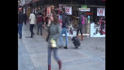 İzmir'de 4.8 büyüklüğünde deprem