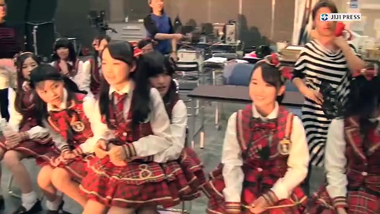 【AKB48】「WONDA」新CM making up+麻友南哥肖像挑战