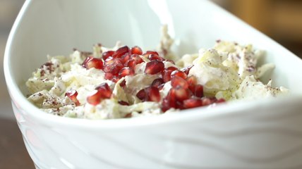 Ekşili Elmalı Lahana Salatası Tarifi