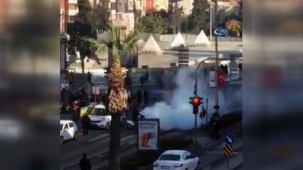 Kendini ateşe veren vatandaşa yangın söndürme tüpüyle müdahale