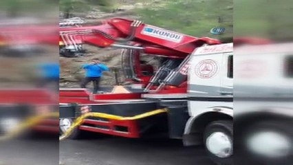 Kurtarılmak istenen kamyonet halat kopunca 300 metre uçuruma yuvarlandı