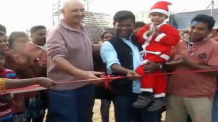 - Kumdan En Büyük Noel Baba Heykeli