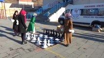 Ahıska Türkü Çocuklar, 'Mobil Gençlik Merkezi' ile Doyasıya Eğlendi
