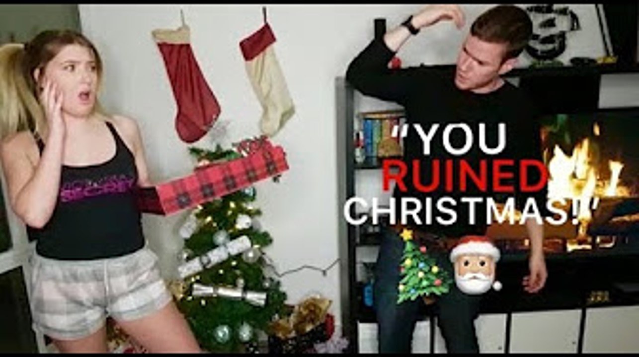 YOU RUINED CHRISTMAS! PRANK ON GIRLFRIEND - Marie & Mathew