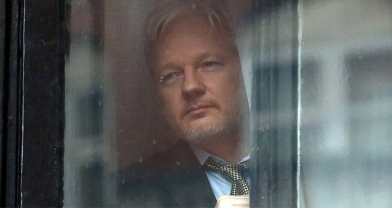 Wikileaks'in Kurucusu Assange'ın Twitter Hesabı Kayboldu!