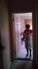 Quand maman pense que le chien a mangé le jambon de Noël