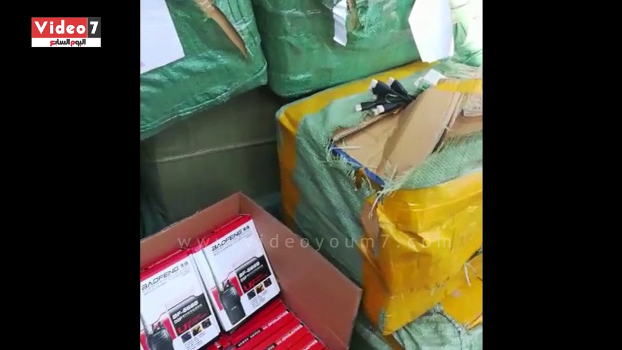 شرطة محور قناة السويس تضبط 60 جهاز لاسلكى مهربا داخل حاوية بميناء السخنة