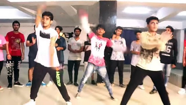 Gippy Grewal Feat Bohemia- Car Nachdi Dance Choreography @Ajeesh krishna - YouTube
