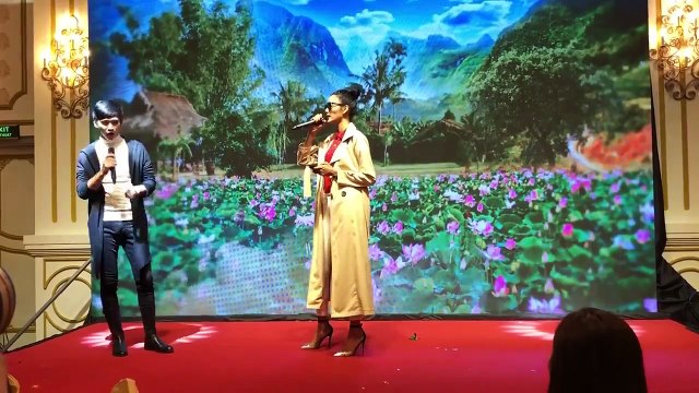 Hoàng Thùy vẫn tiếp tục làm... Miss Karaoke tại Hoa hậu Hoàn vũ VN
