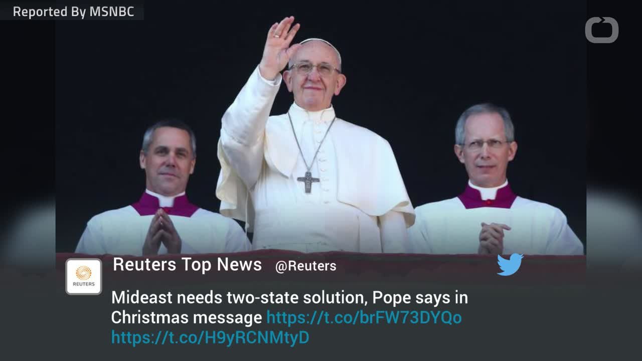 Pope Calls For Mideast Peace During Christmas Address