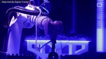 Robot DJ In Prague Draws In Crowds