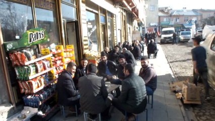 Malazgirtliler kış mevsiminde baharı yaşıyor