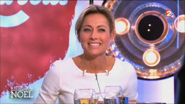 Le bêtisier de France 2 rediffuse un énorme fou rire dans C à vous avec François-Xavier Demaison - Regardez