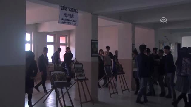 Yüksekova'da Kudüs Konulu Fotoğraf Sergisi Açıldı