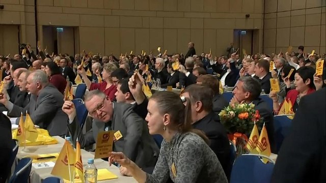 Two Russian political parties decide not to contest Putin