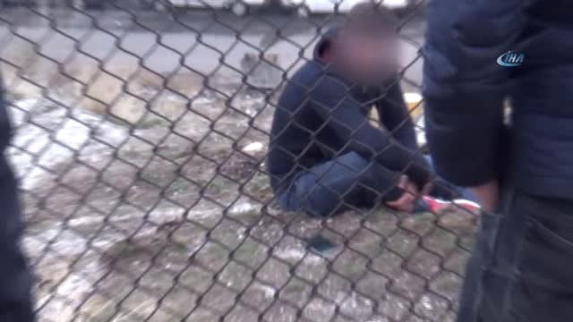 Çocuklarını Göremeyince Uçurumun Kenarında İntihara Kalkışan Vatandaşı Polis İkna Etti