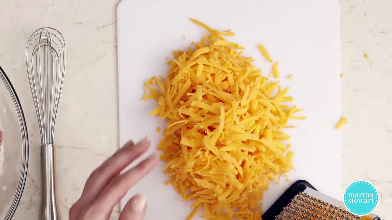 Sausage Cheddar Balls- Martha Stewart-xGRXNqdQJLg