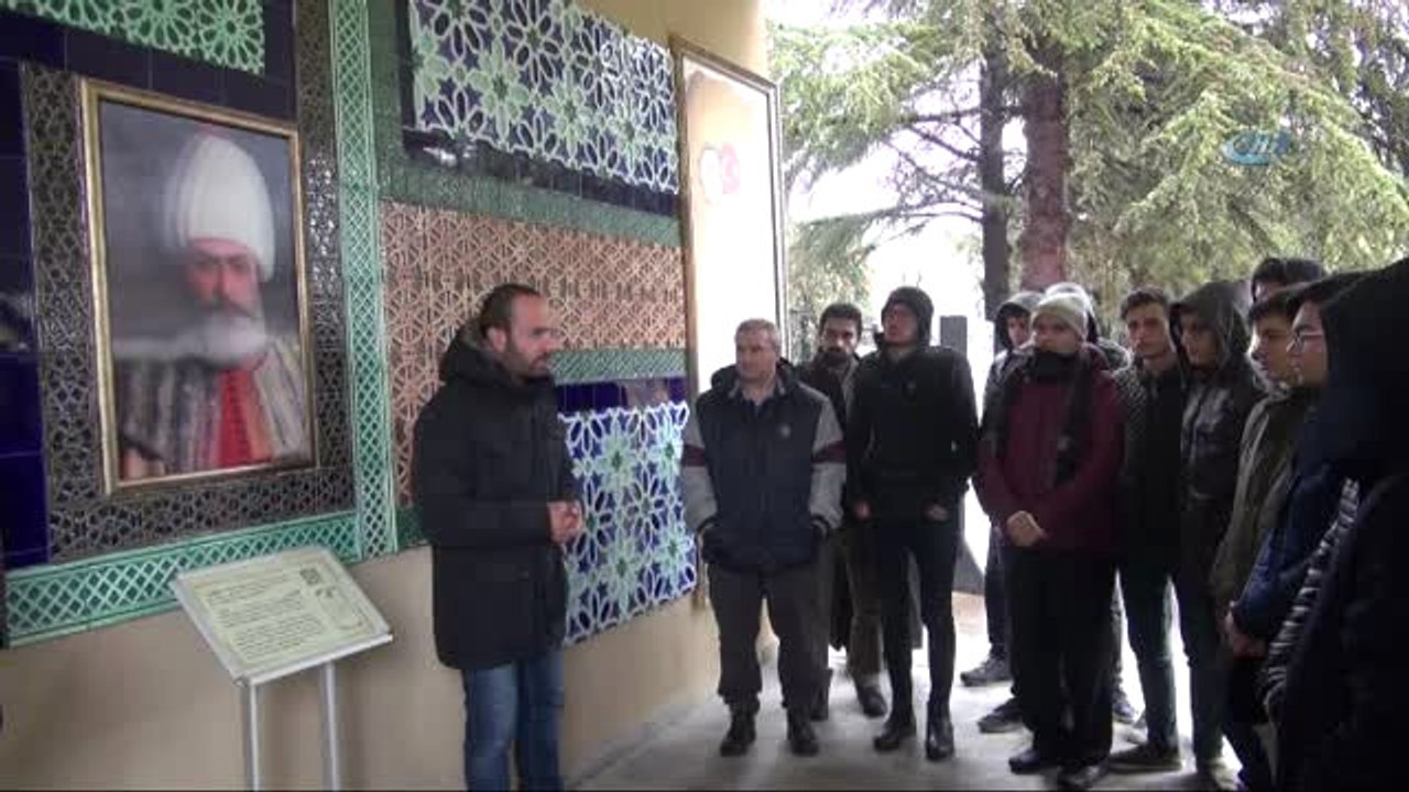 Ertuğrul Gazi ve Şeyh Edebali Türbeleri Diziler Sonrası Ziyaretçi Akınına Uğruyor