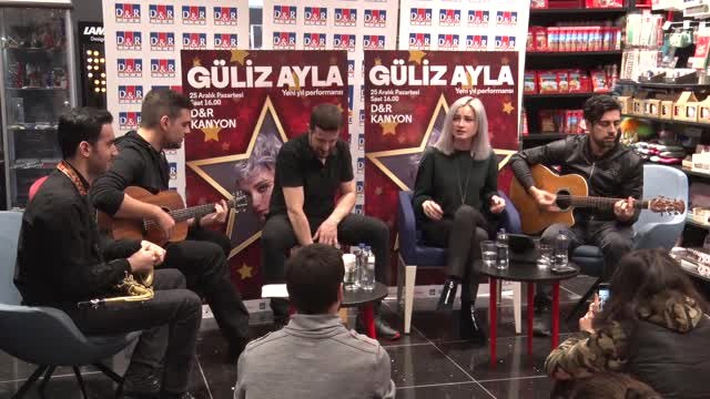 Güliz Ayla, D&r'da Sevenleriyle Buluştu
