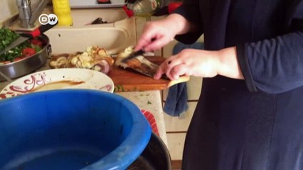 Refugees' long wait to reunite with their families | DW English