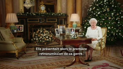 Le message romantique et solidaire de la reine Elizabeth II pour Noël